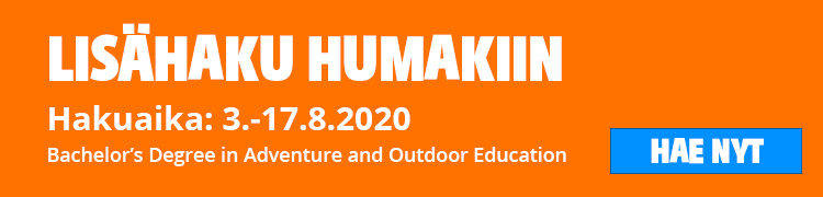 Oranssi banneri, jososa teksti "Lisähaku Humakiin. Hakuaika: 3.-17.8.2020. Bachelor in Adventure and Outdoor education sekä painike, jossa teksti "Hae nyt!"
