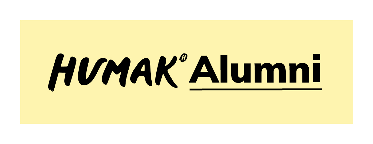 Keltapohjainen kapea ja leveä tekstibanneri alumni Humak.