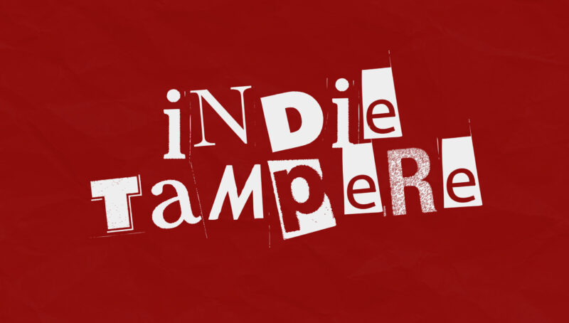 IndieTampere-logo: valkoiset, eri fonteilla ja kokoisina sekoitetut kirjaimet leikkisästi järjestettynä ristiviin punaisella, hieman rypistyneen paperin tekstuurilla taustalla.